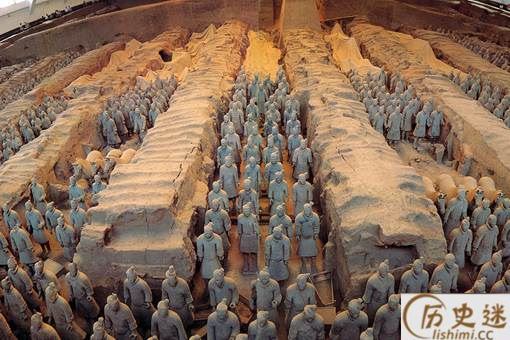 兵马俑中的陶俑,为什么都没有戴头盔