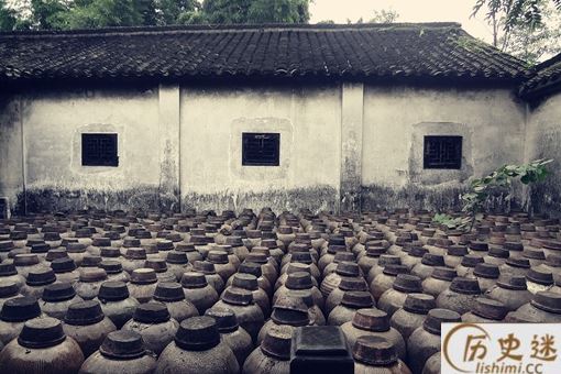 古代下毒为什么都是在酒里而不在茶里下毒