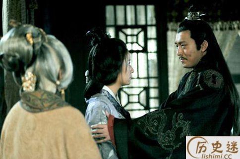 孙权在吴国地位为什么不如曹操在魏国的地位