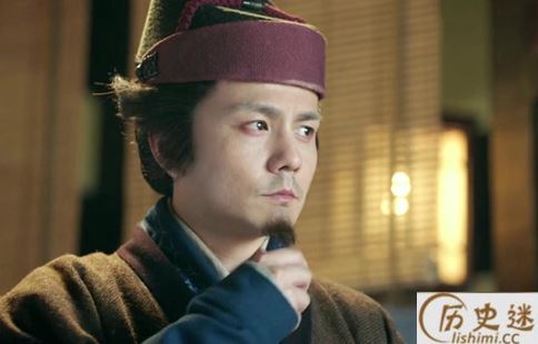 满宠和荀彧比谁更厉害