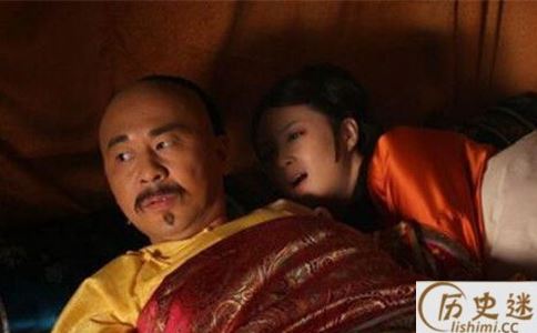 清朝的妃子侍寝为什么都是被裸着抬进去的