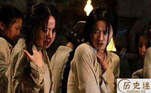 曹操为何要和关羽抢女人