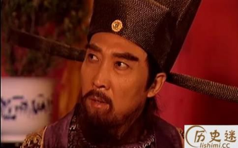 宋朝官员的帽子为什么会有长长的"翅膀"