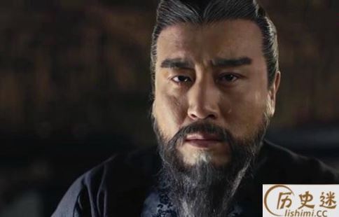 曹操割发代首的出处是哪