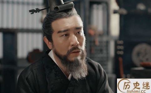 为什么感觉易中天是一个曹操吹