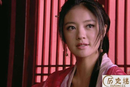 李师师为什么选择燕青,而不选择皇帝宋徽宗呢