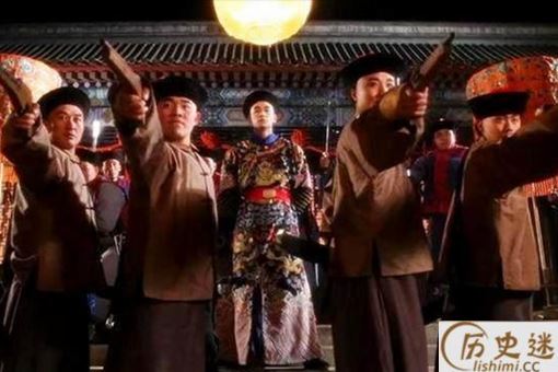 八府巡按和九门提督谁权利更大