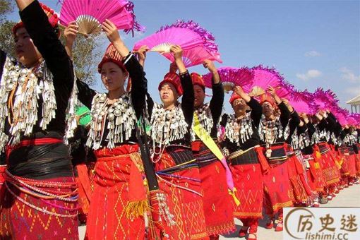 景颇族筒裙是怎样的