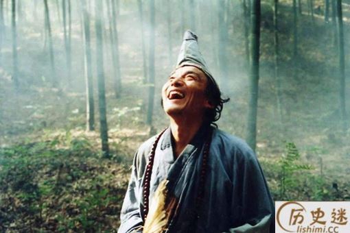 “酒肉穿肠过，佛祖心中留”这句话中济公所想表达的真正含义是什么