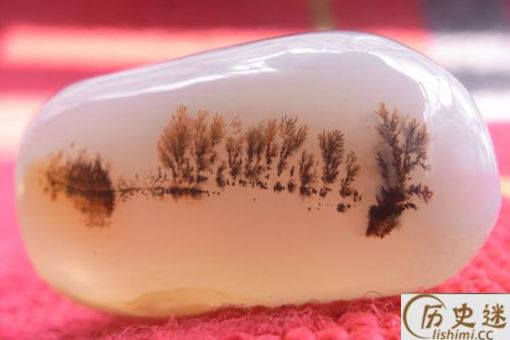 海洋玉髓和陆地上的玉髓有何不同