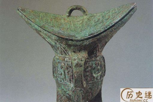 青铜器的铜锈怎样去除