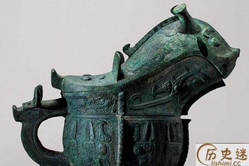 青铜器的铜锈怎样去除