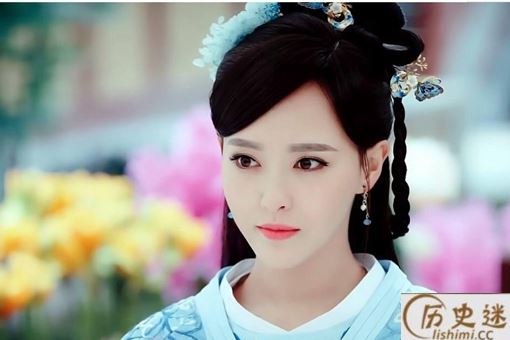 中国民间故事百鸟羽龙袍是怎样的